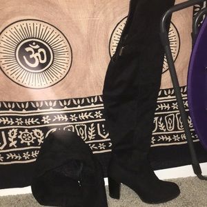 Thigh-high black boots!